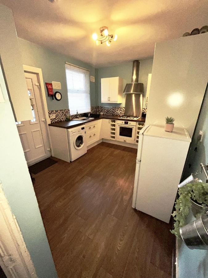Rooms Anfield- 5 Mins From Lfc Liverpool Exteriör bild